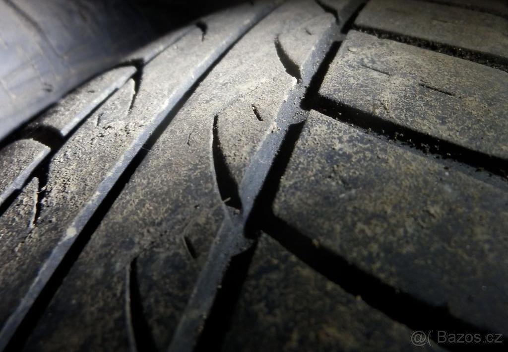 Pneu letní 145 na Peugeot 106