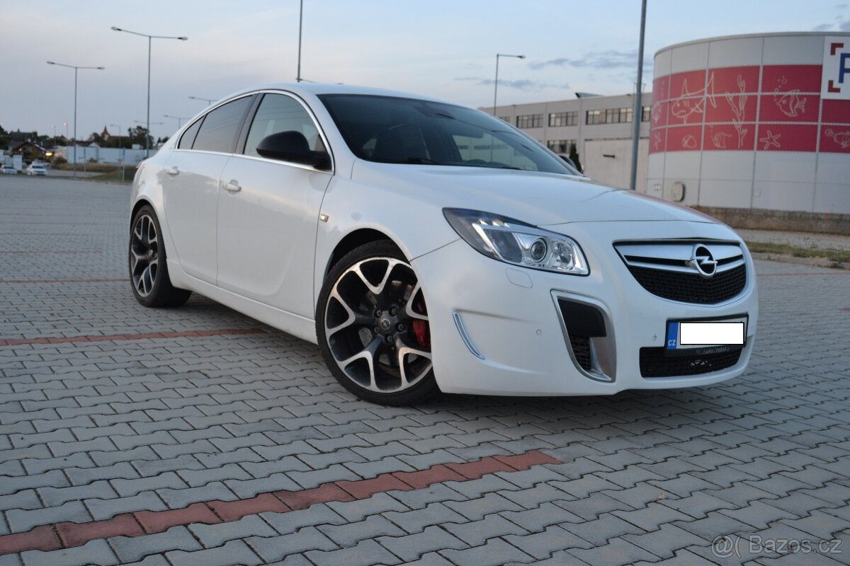 Opel Insignia OPC