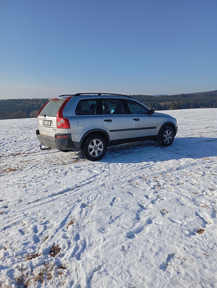 Prodám Volvo XC90 D5 rok 2004