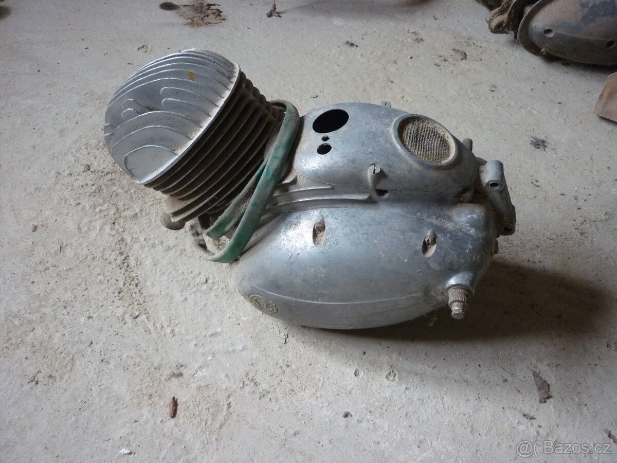 Jawa čz 150 motor