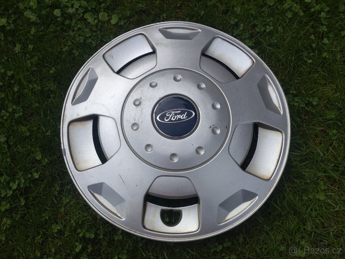 2 kusy krytů kol 15" Ford Transit