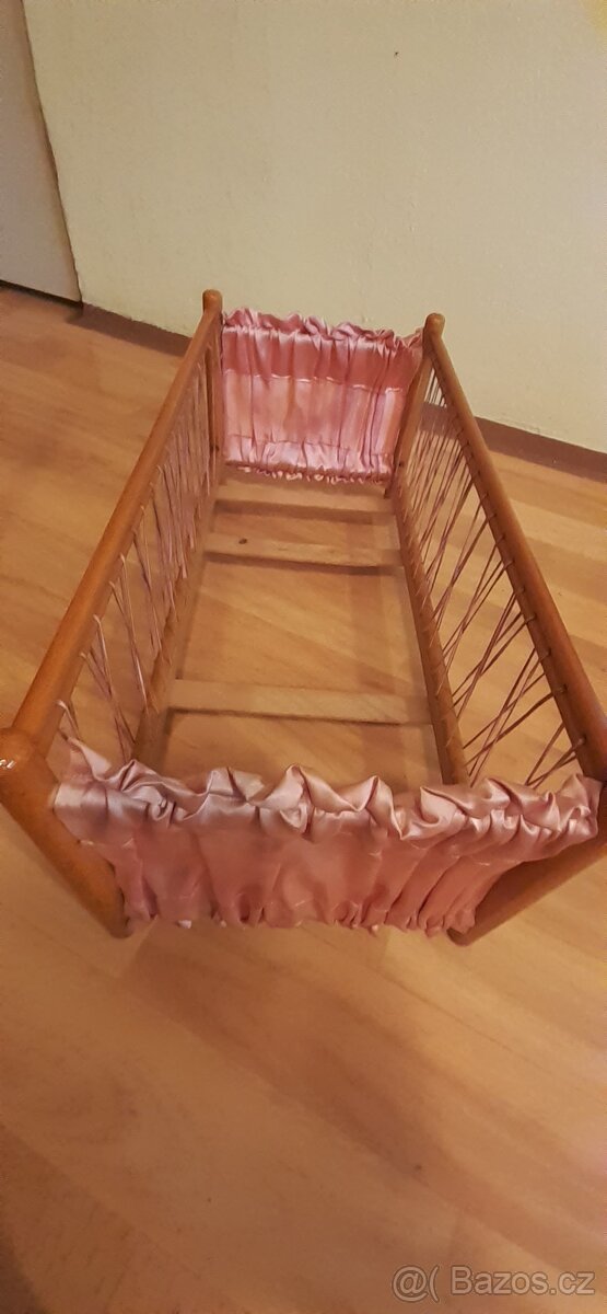 retro postýlka pro panenky