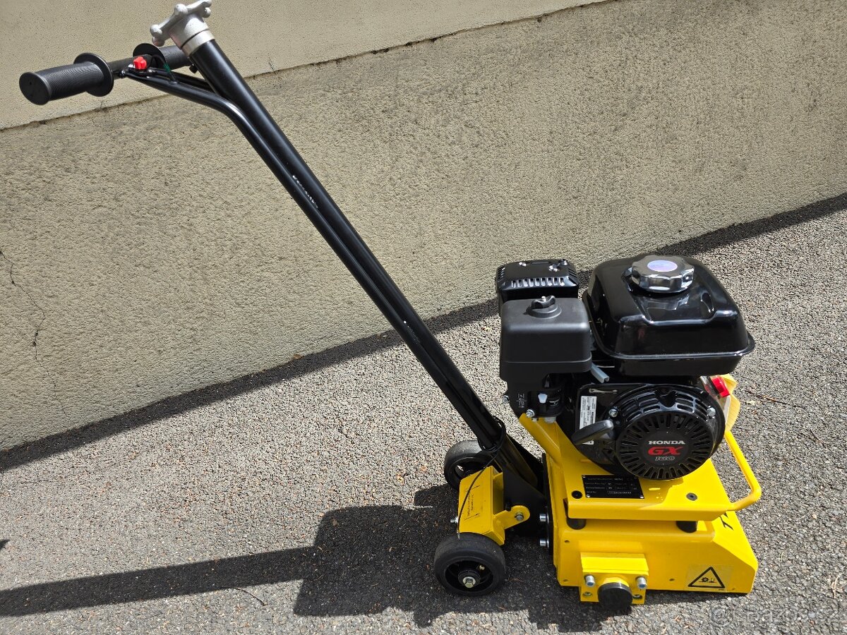 Fréza betonu TEKPAC MC8-4 HONDA PROFI