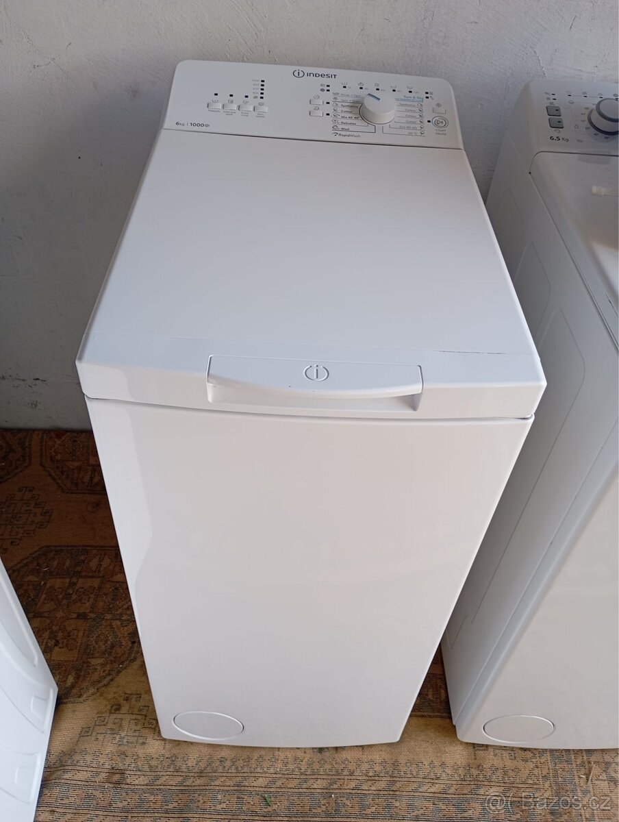 🧺 Úzká vrchem plněná pračka Indesit – 6 kg, 1000 otáček