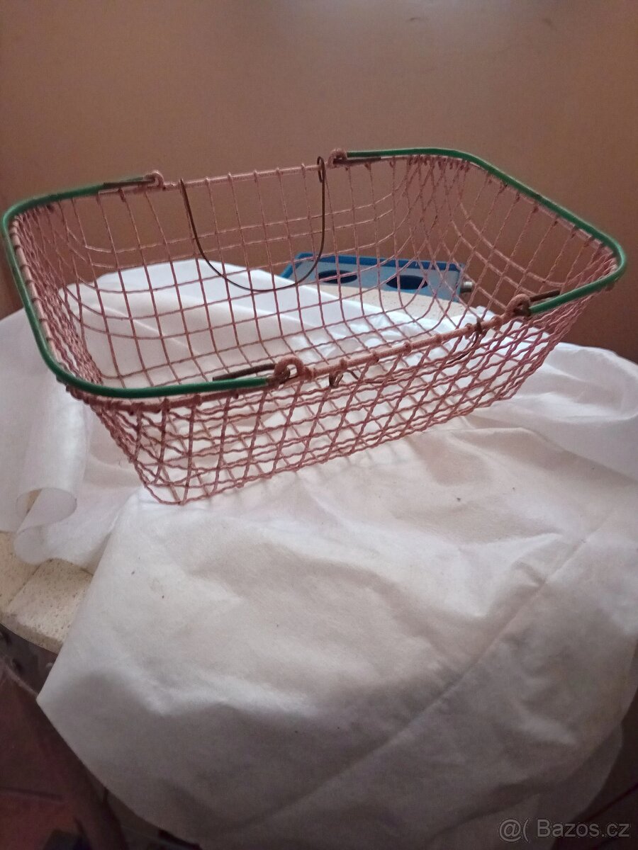 Prodám dva retro nákupní košíky