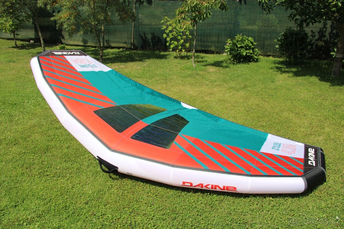 Wing Dakine Cyclone v2, velikost 4.2m