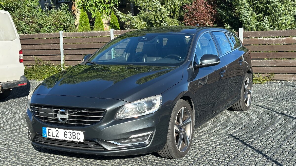 Volvo V60 D6 2,4l Plug-in-Hybrid 208kw AWD