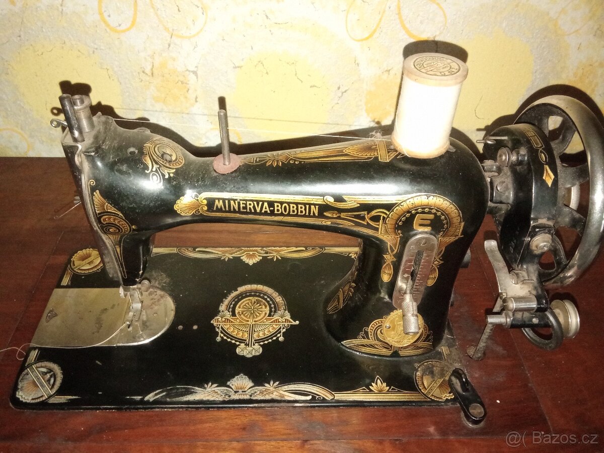 Šicí stroj Minerva Bobbin