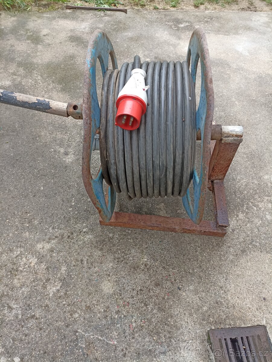 Prodlužovací kabel