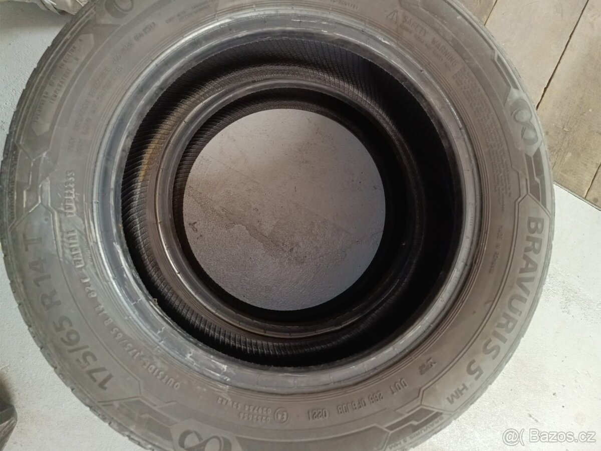 2x Letní pneu Barum Bravuris 5 175/65R14T