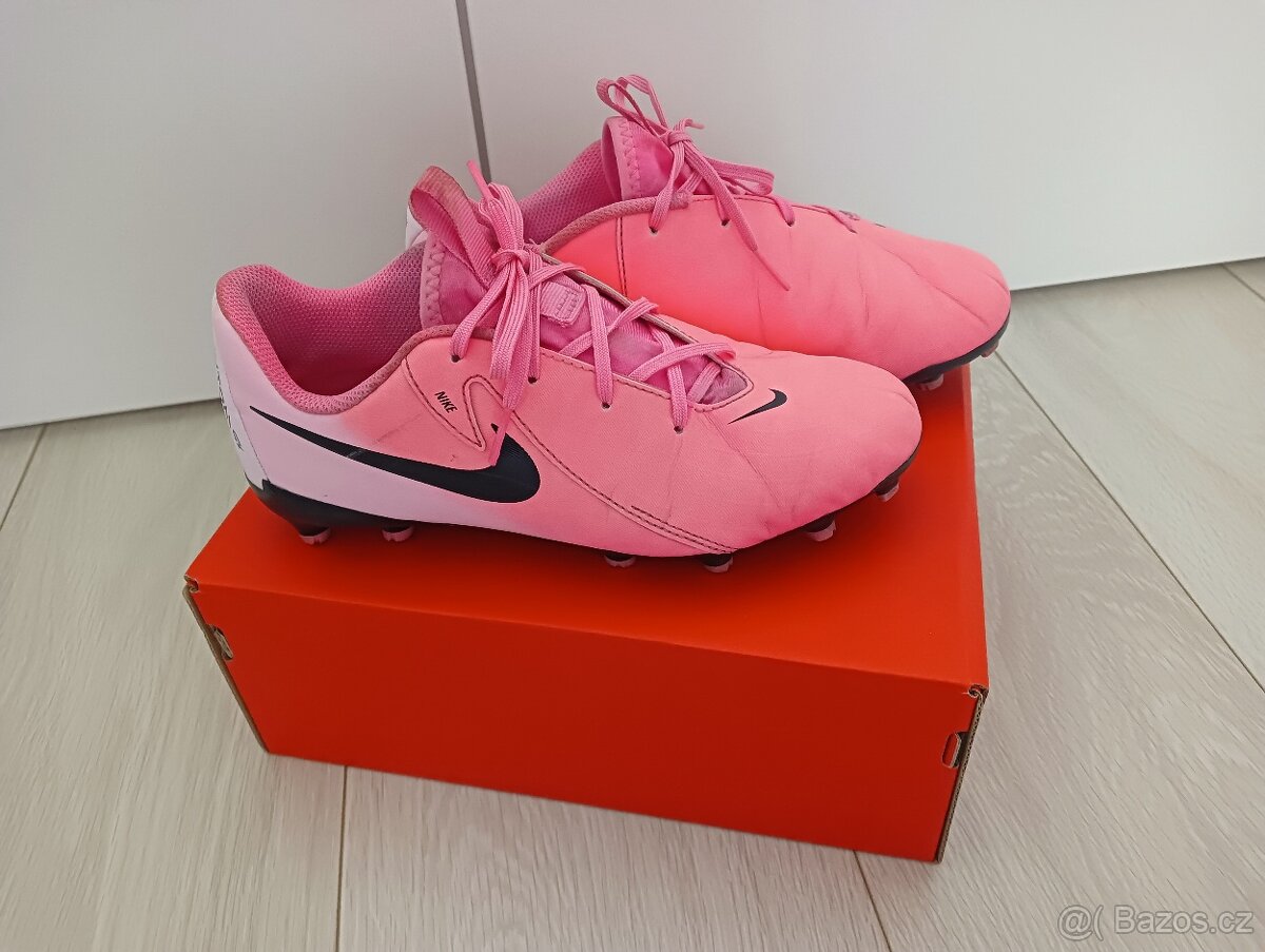 Kopačky NIKE Phantom GXII Academy vel. 37,5