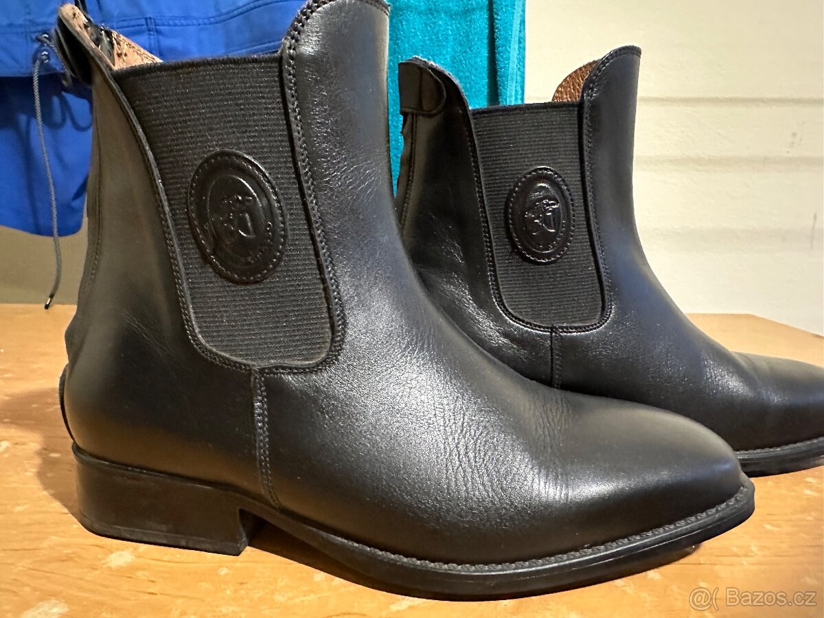 Jazdecke kozene topanky zn. Sergio Grasso