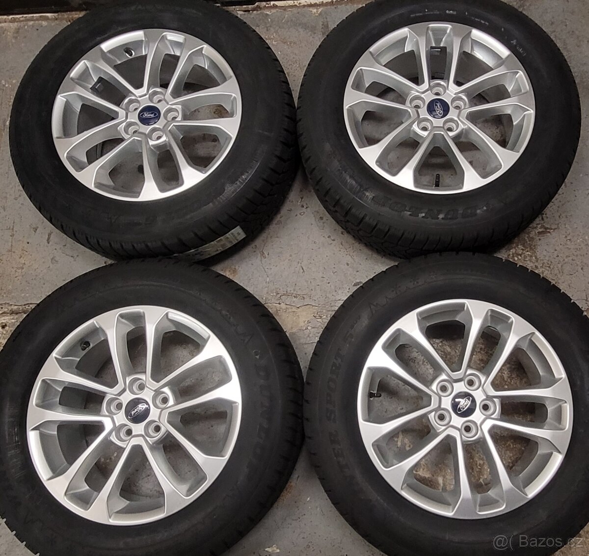 Ford Kuga:3.gen, 17' alu disky,zimni Dunlop, nové