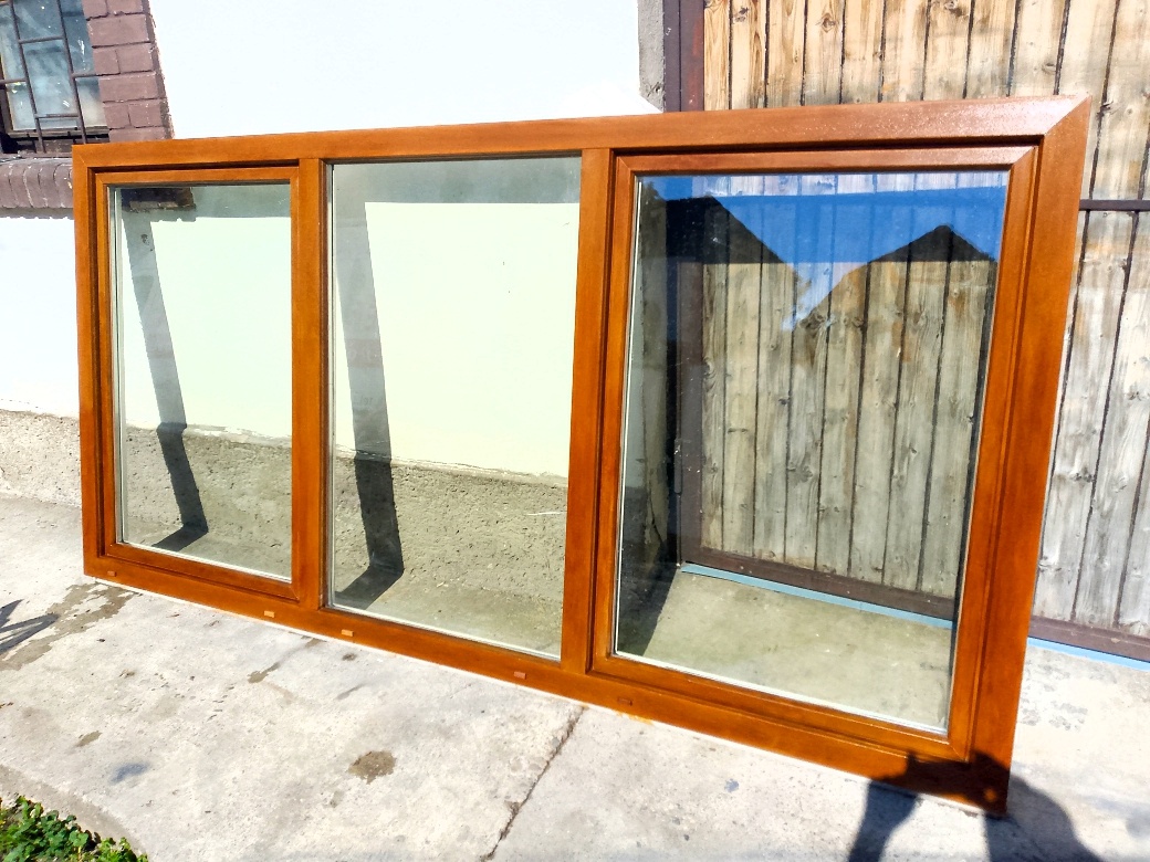 Okno trojsklo 300 x 144 cm, doprava