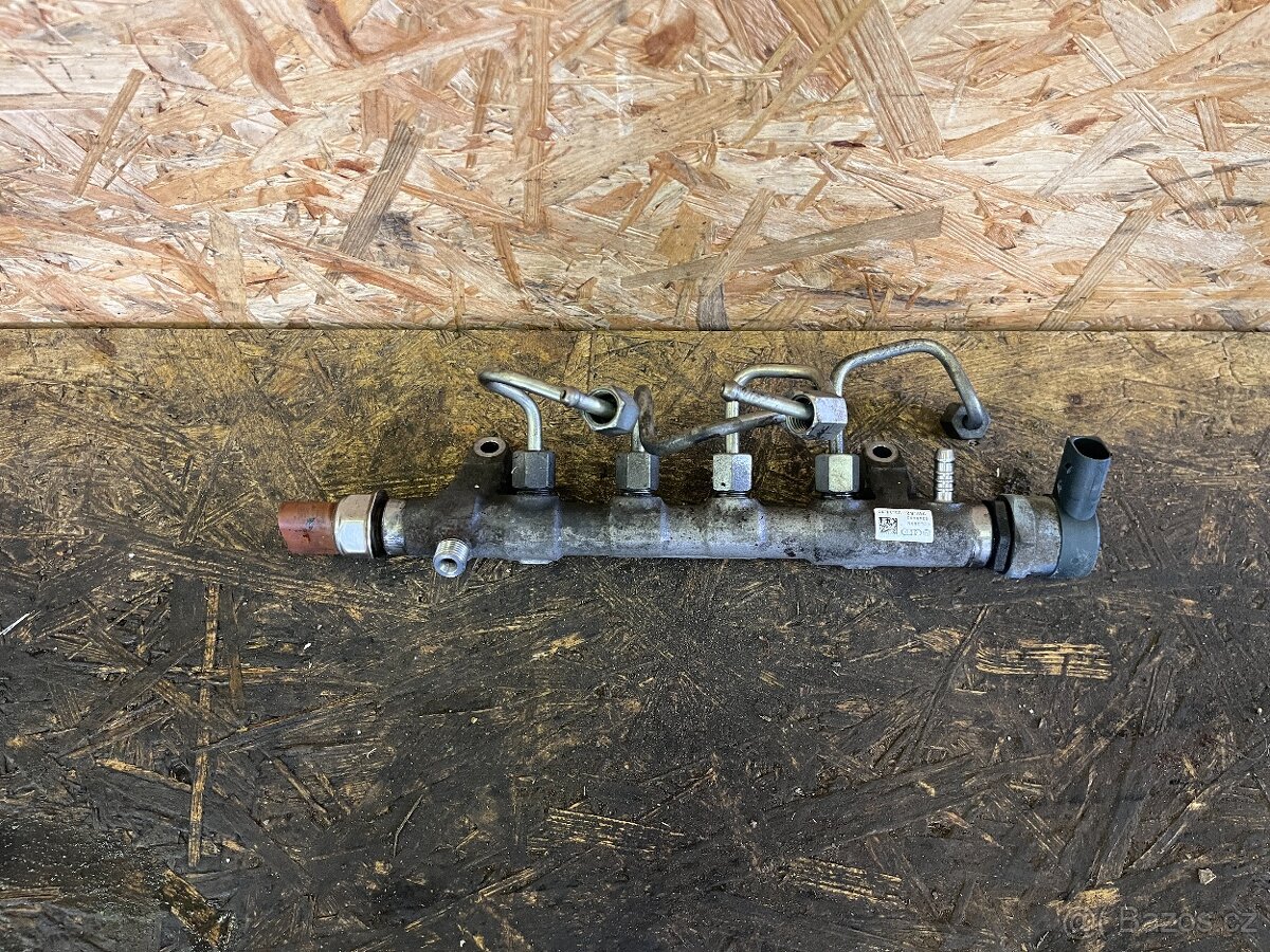 VSTŘIKOVACÍ LIŠTA 2.0 TDI 103 KW 03L089N