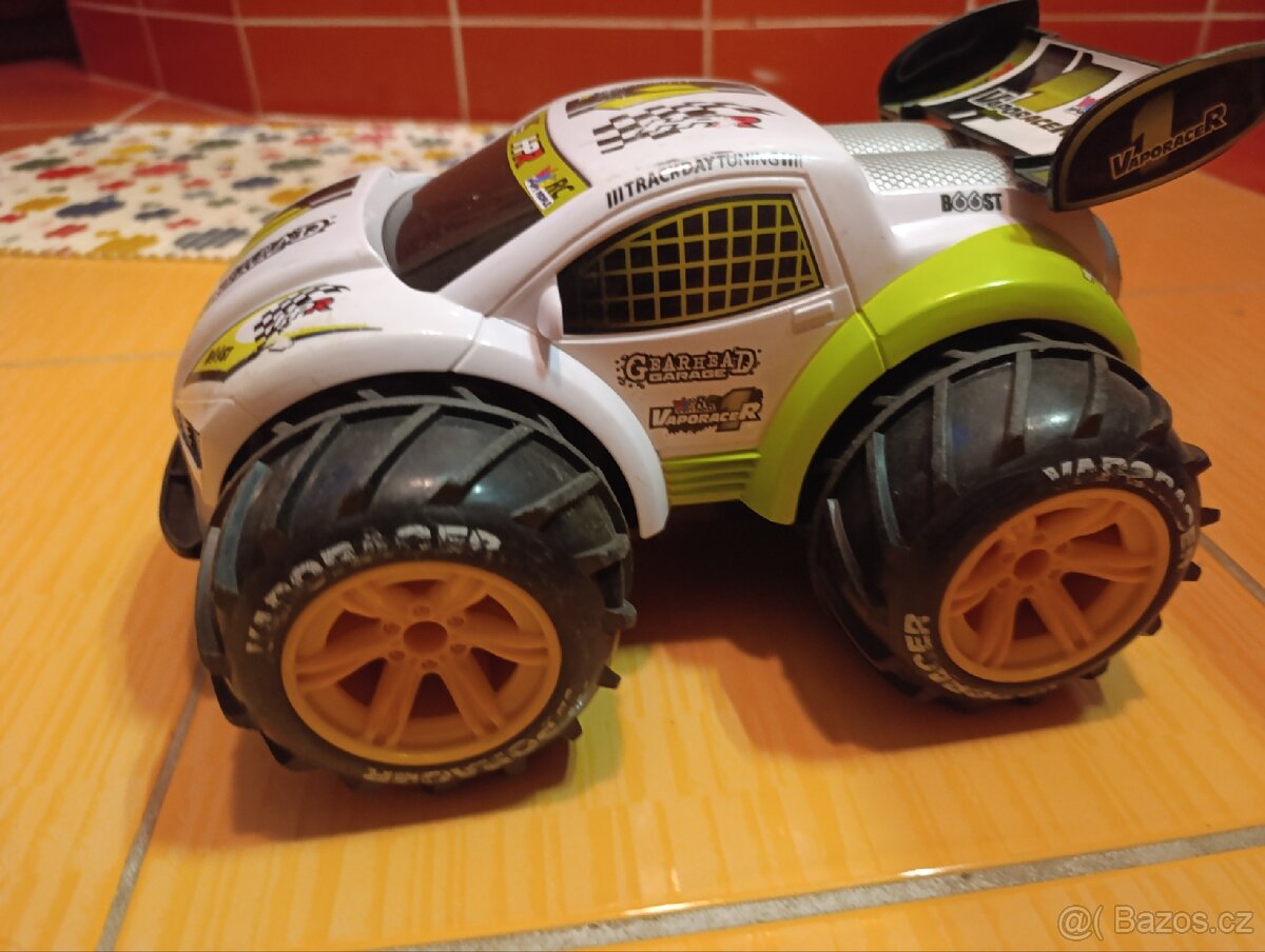 RC autíčko na dálkové ovládání VaporacerR1