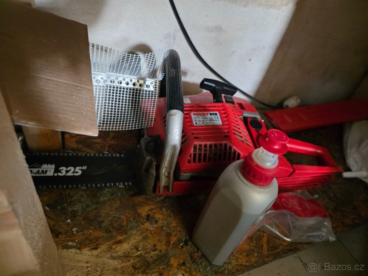 Motorová pila Hecht 945