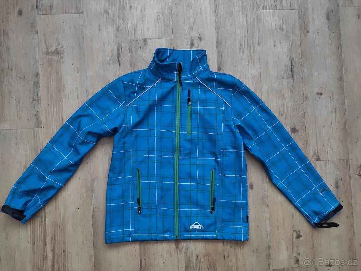 Zateplená softshellová bunda 152