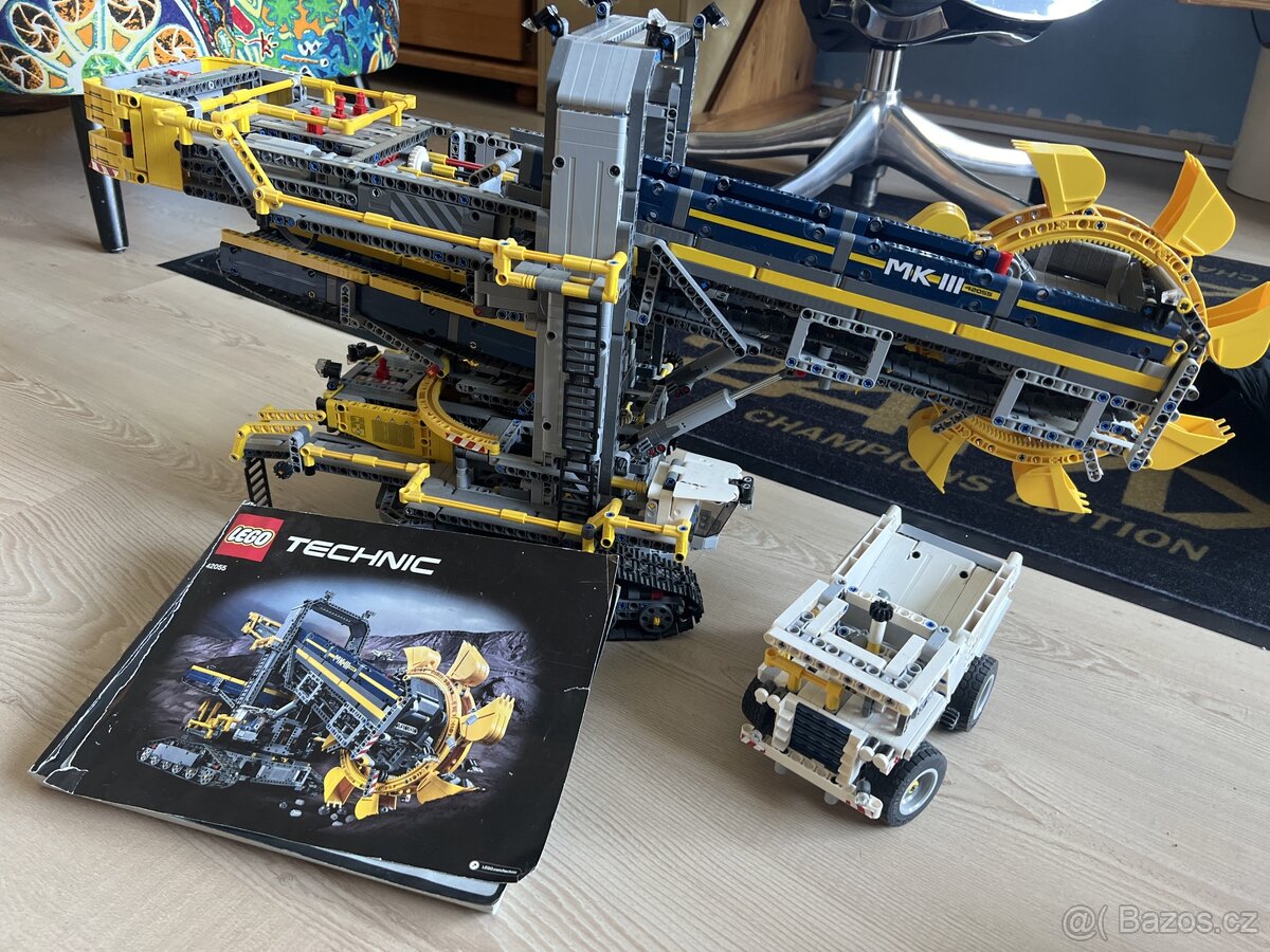 Lego Technic důlní rypadlo 3929kostek