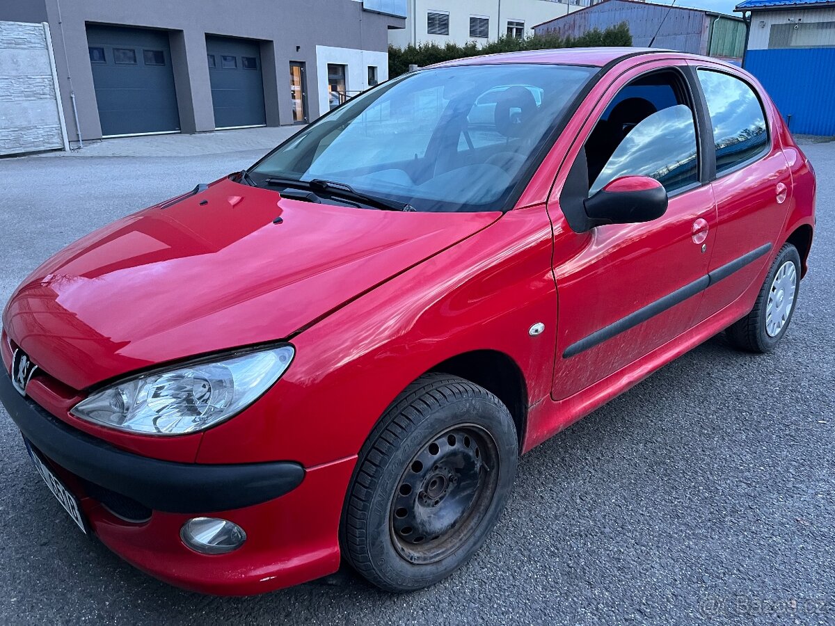 Peugeot 206 1.4 KFW - díly z vozu