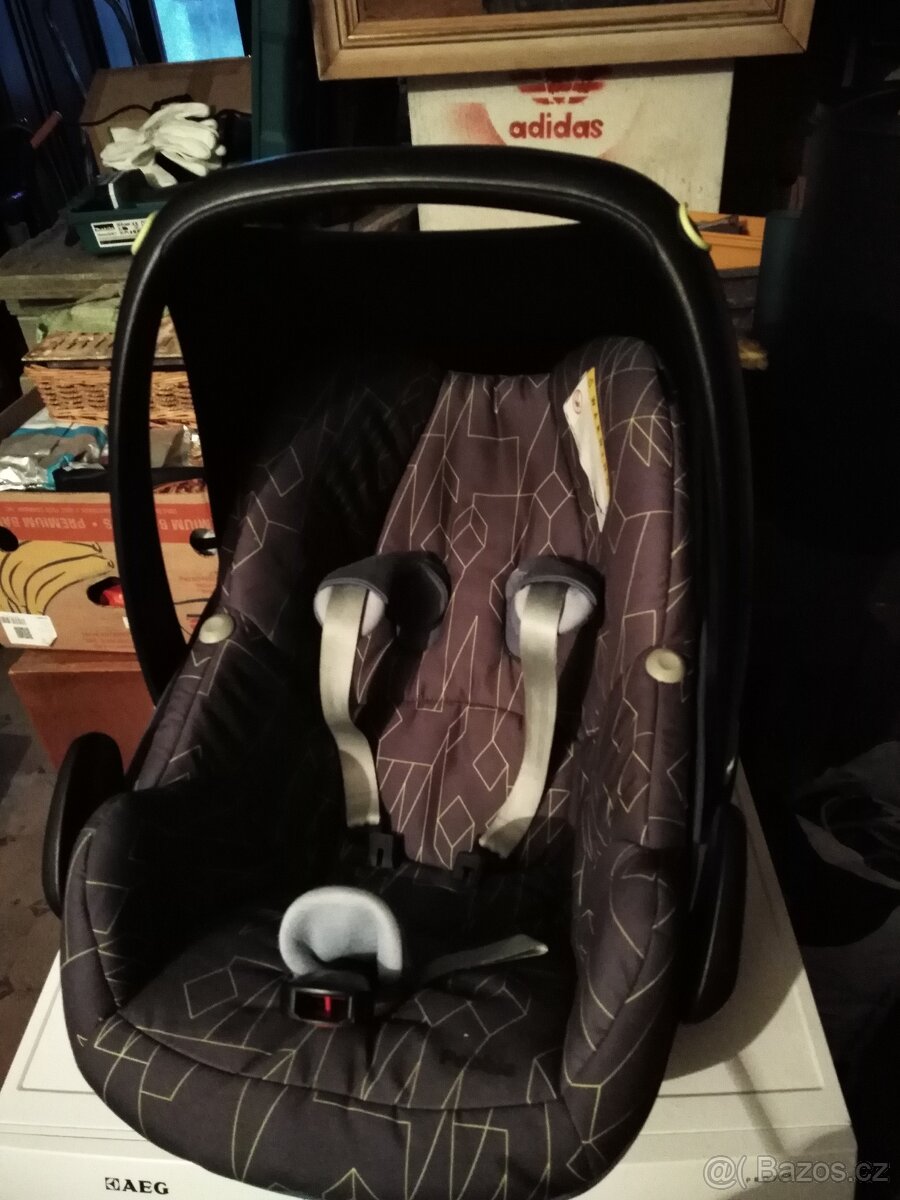 AUTOSEDAČKA-VAJÍČKO MAXI-COSI