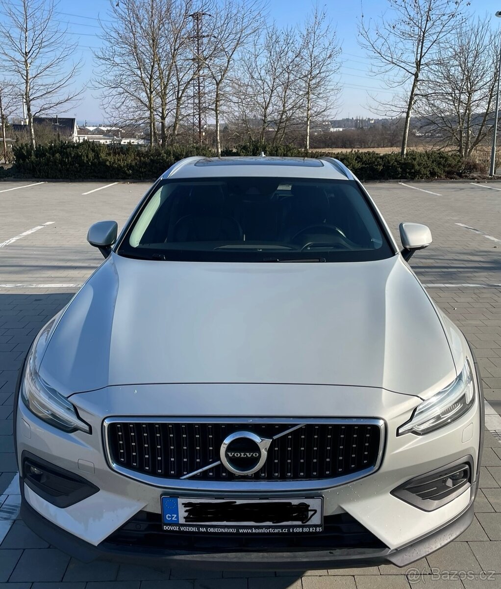 Volvo V60 Cross Country D4 140 kW 4x4