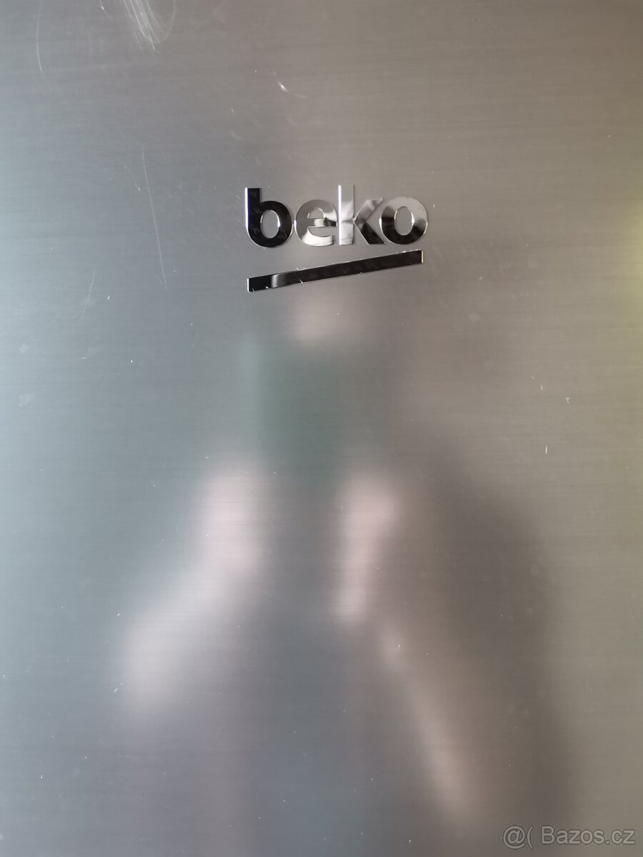 Prodávám ledničku