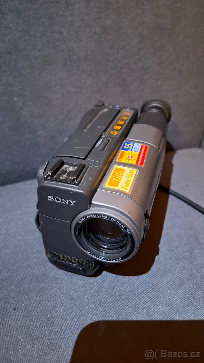 Videokamera Sony CCD-TR502E