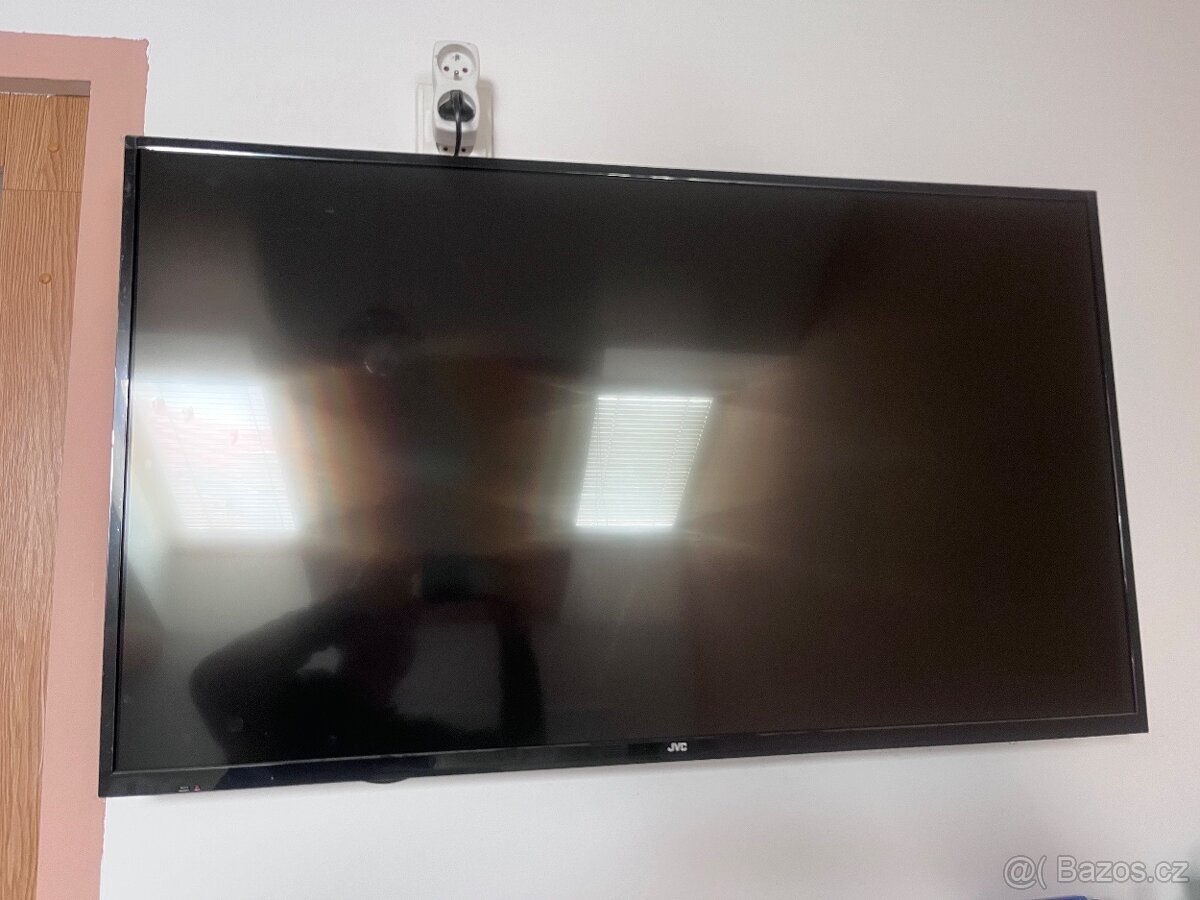 JVC TV