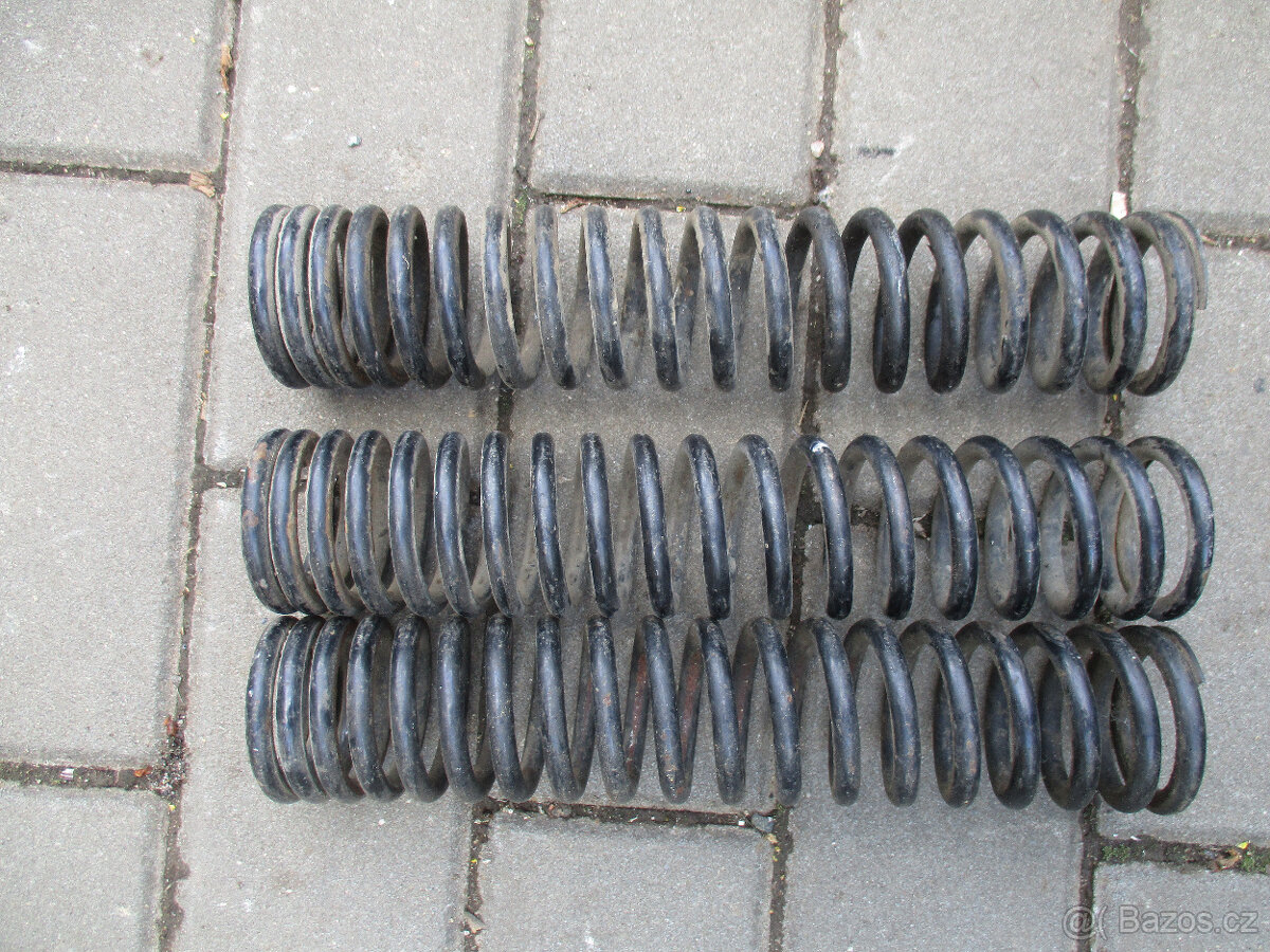 Zadní pružiny ČZ 175,250,350, JAWA 350/632,634,638,639,640