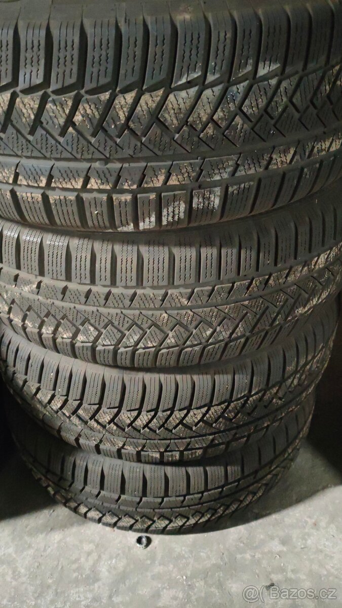 Zimní pneu 225/60R17