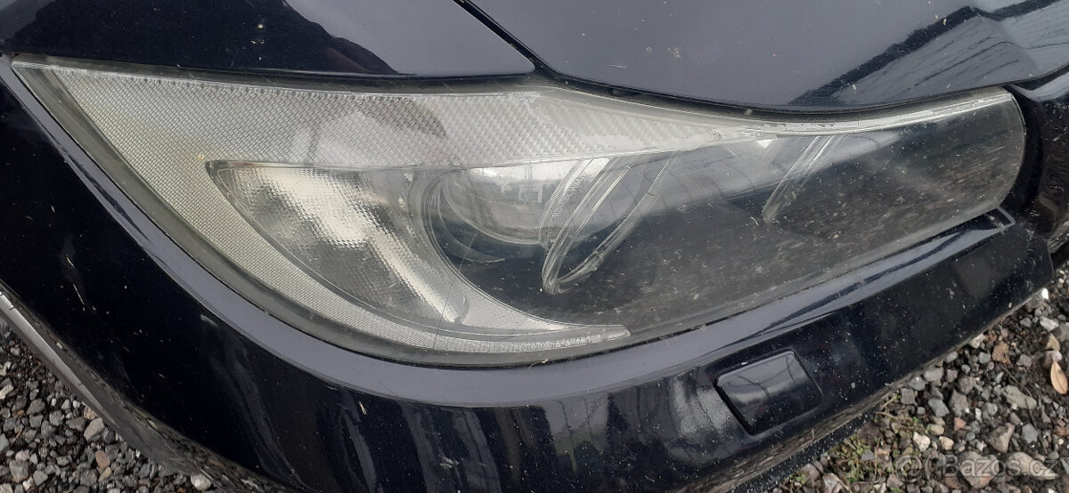 BMW e90 / e91 - Xenonové světlo / xenon na pravou stranu