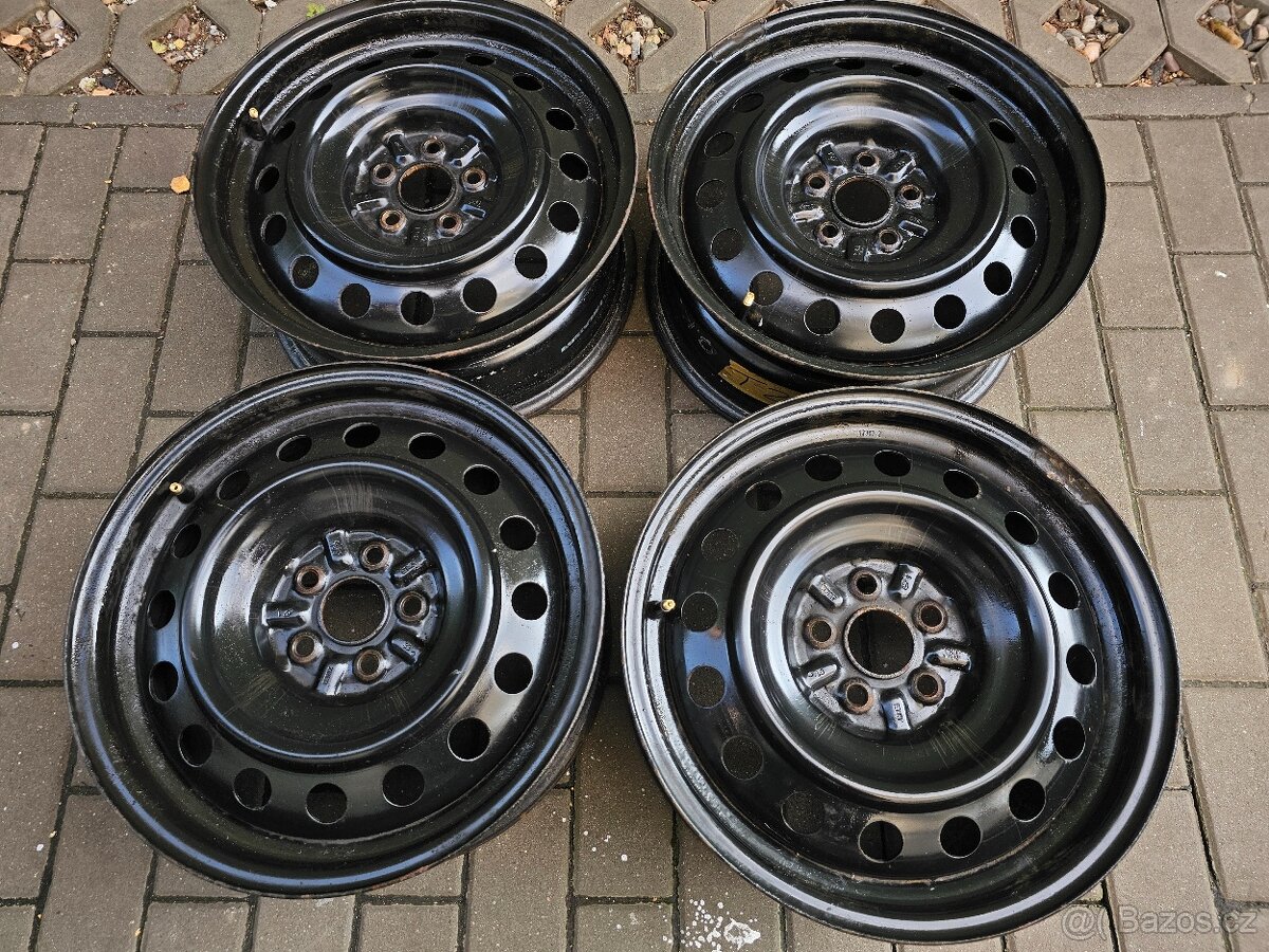 Plechové disky Toyota R16 5x100 ET45 6,5J Avensis