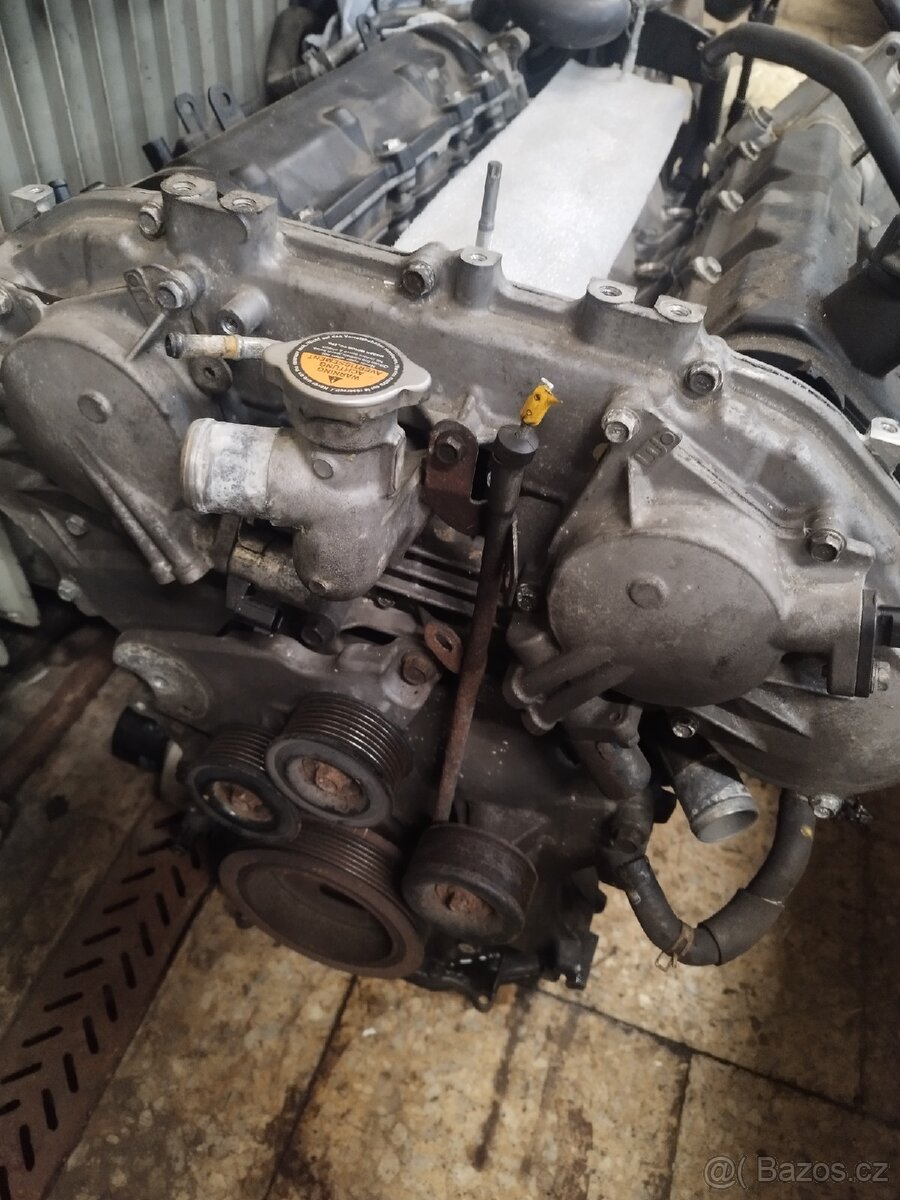 Motor Nissan 370 z - 248 kw