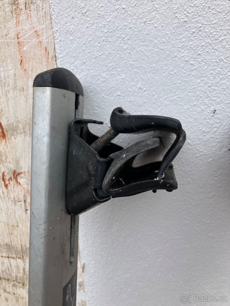 Nosič - pricniky na střechu - Škoda Octavie