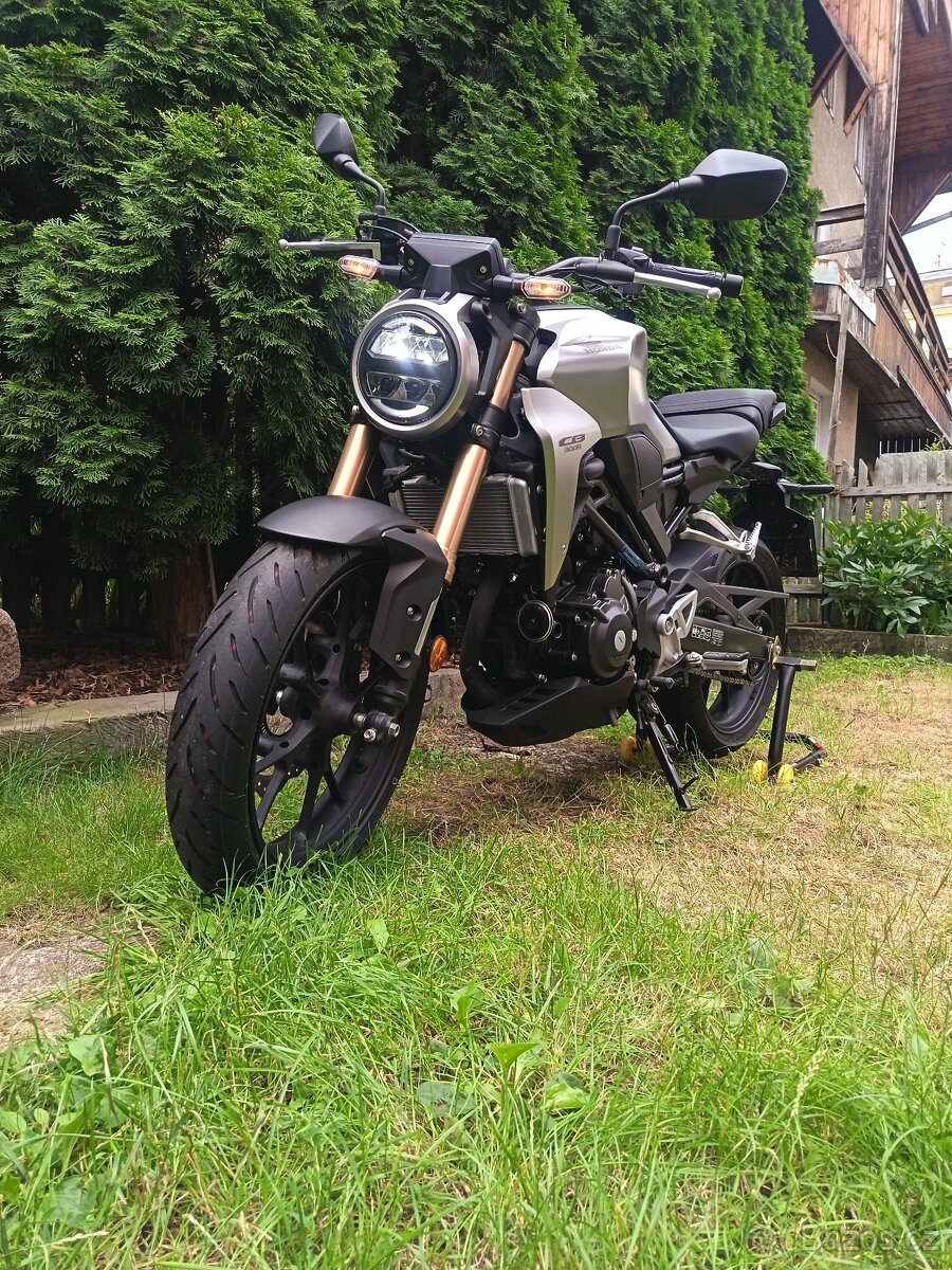 Honda CB 300 R