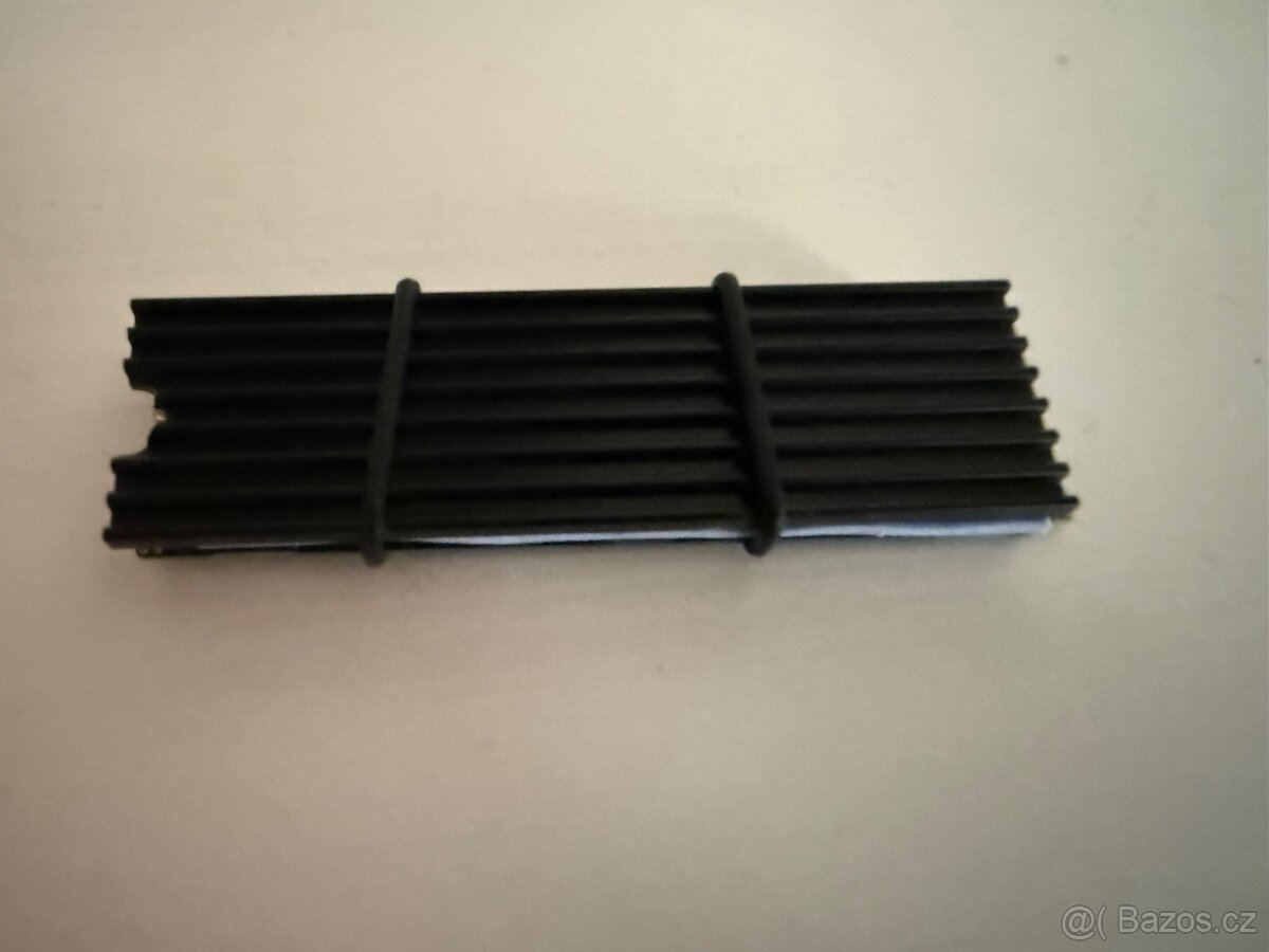 Samsung 990 EVO Plus 2TB M.2 + chladič kupované 15.2.2025