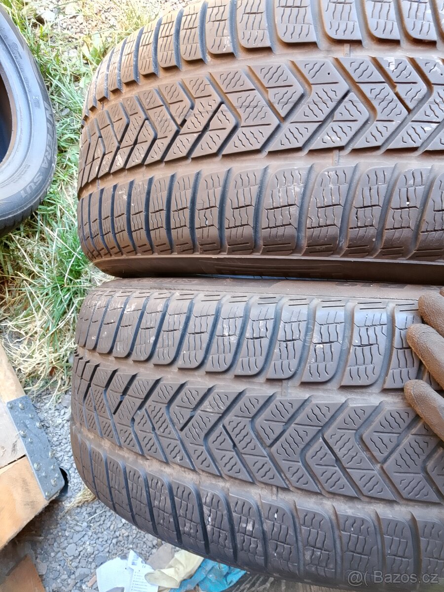 255/45/19 104w Pirelli - zimní pneu 2ks