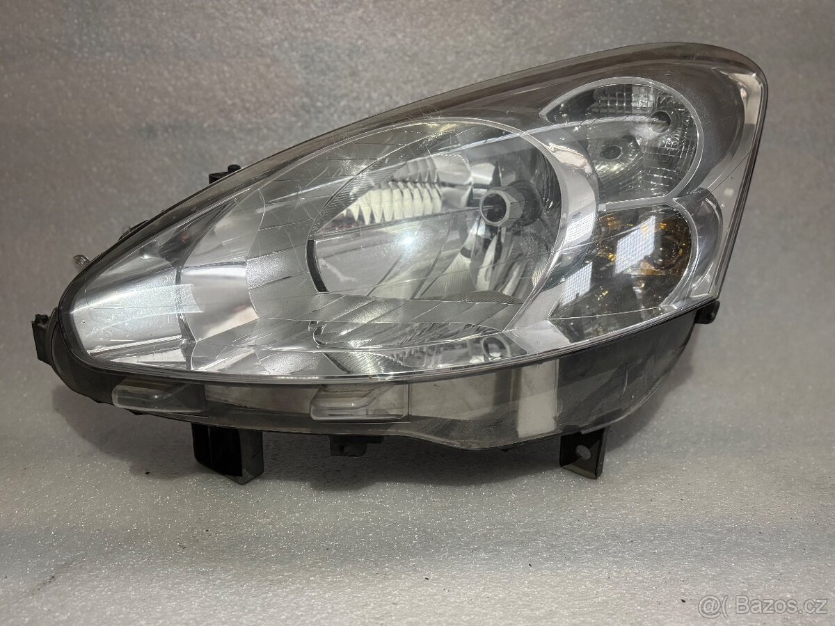 Peugeot partner,citroen berlingo lampy