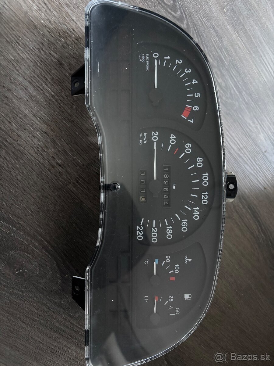 Tachometr Opel Vectra a