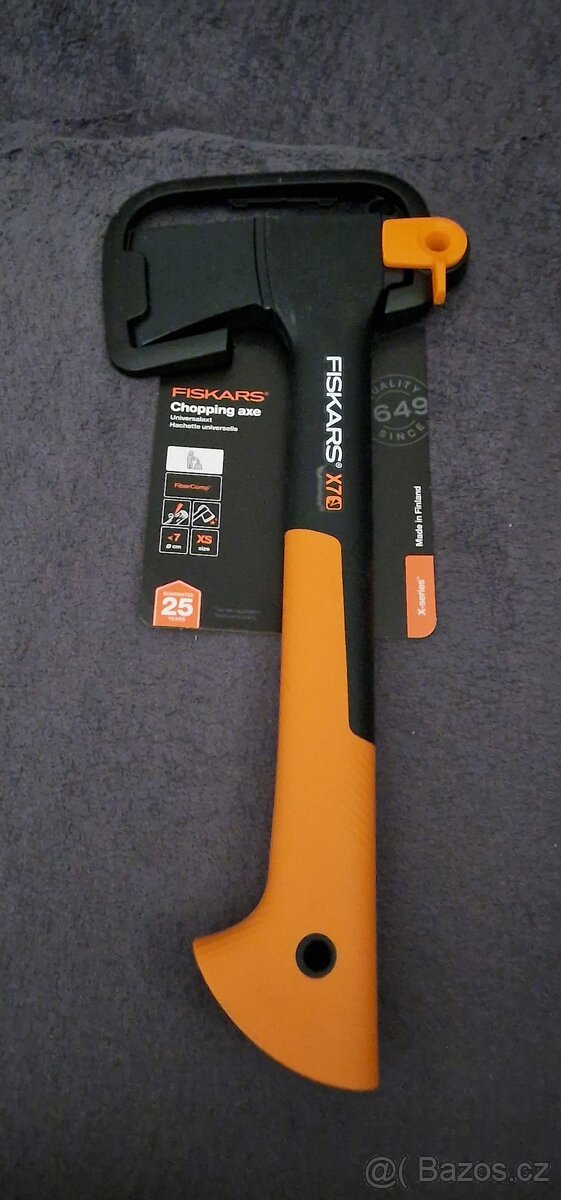 Sekera univerzální Fiskars X7-XS NOVÁ