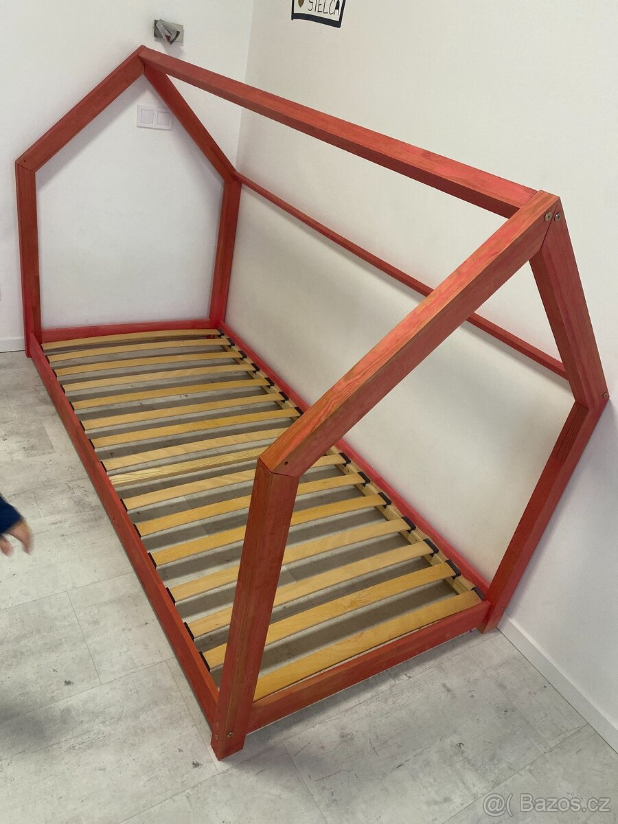 Prodám dětskou postel DOMEK 200x90