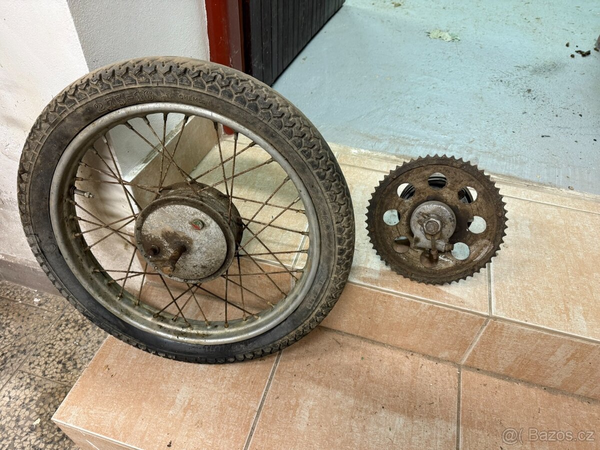 Jawa 21 zadní kolo