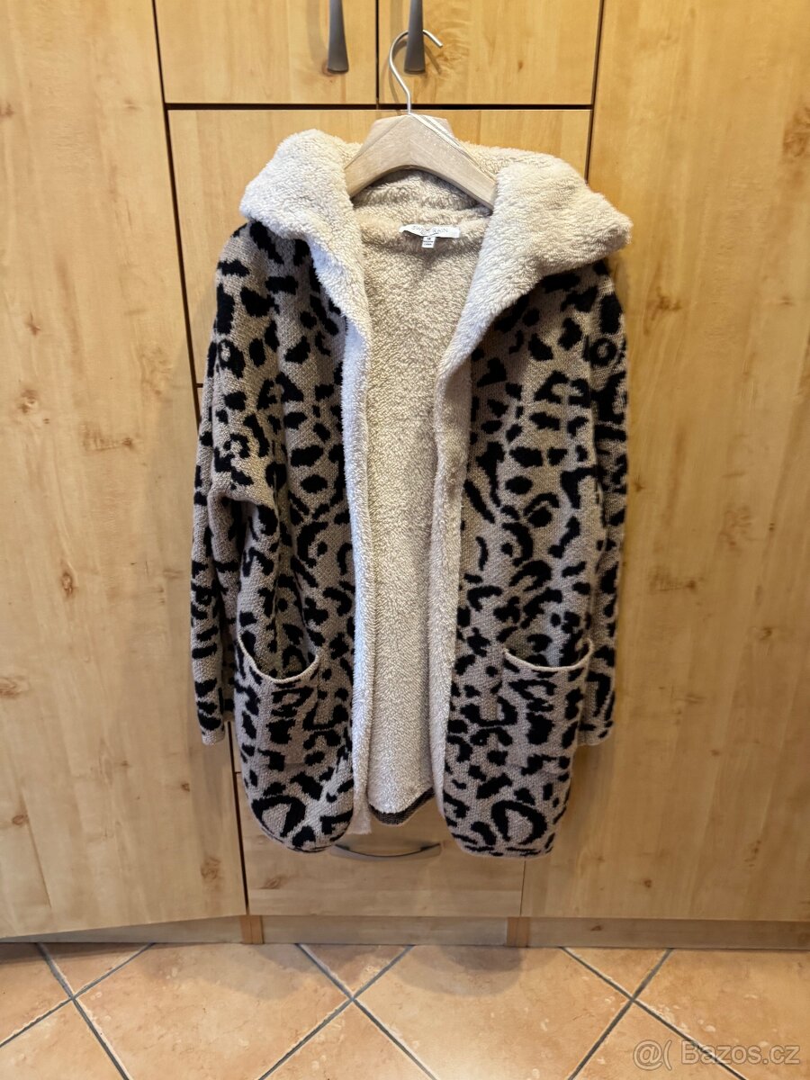 Kabátek s kožíškem velikost M dovoz USA