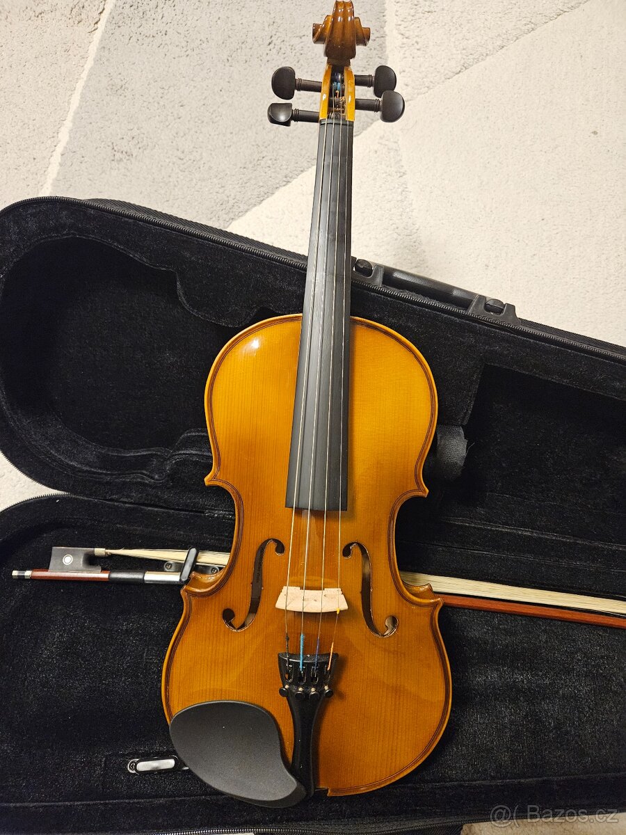 3/4 housle v záruce v setu se smyčcem v penálu