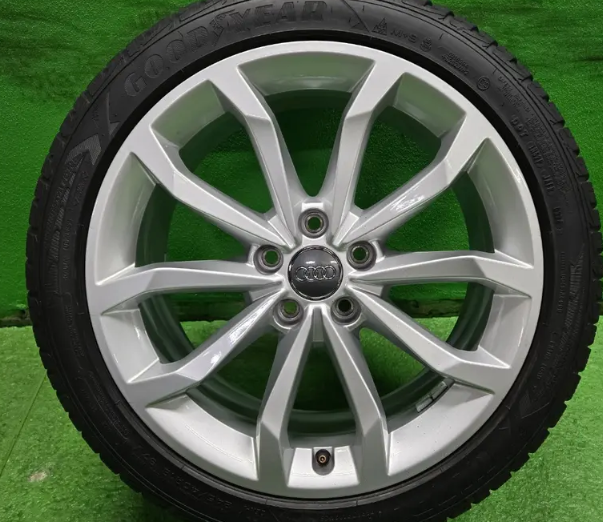 ZIMNÍ SADA AUDI A4 B9 18" ET40 5X112 245/45 R18