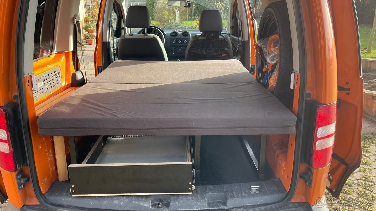 Vestavba VW Caddy