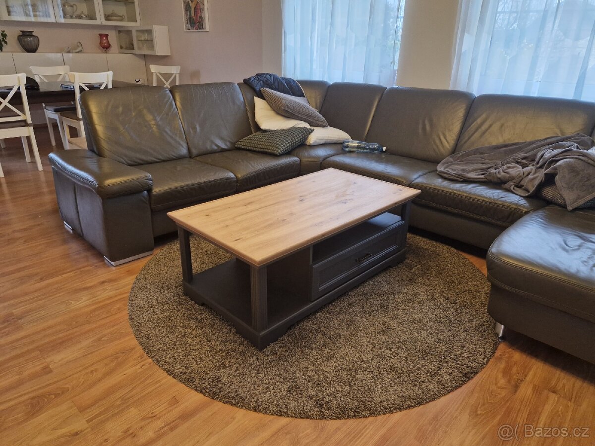 Konferenční stolek nový