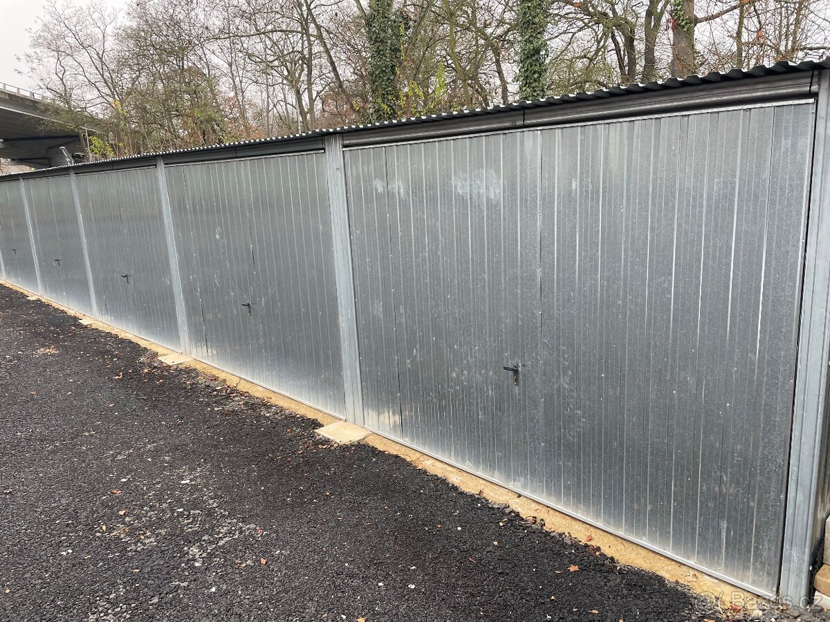 Pronájem garaze ul . Bystranska u Zamecke Zahrady