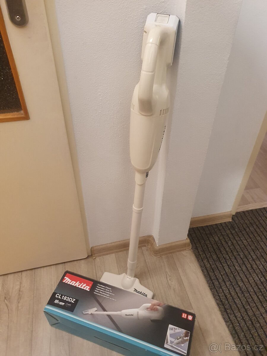 Aku vysavač Makita CL183DZ